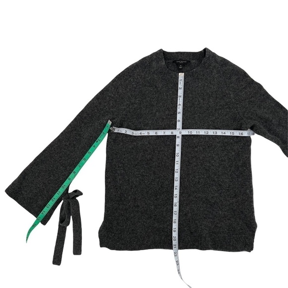 Ann Taylor Gray Wool Cashmere Long Sleeve Bow Sweater Size Medium Petite Womens - Picture 4 of 7